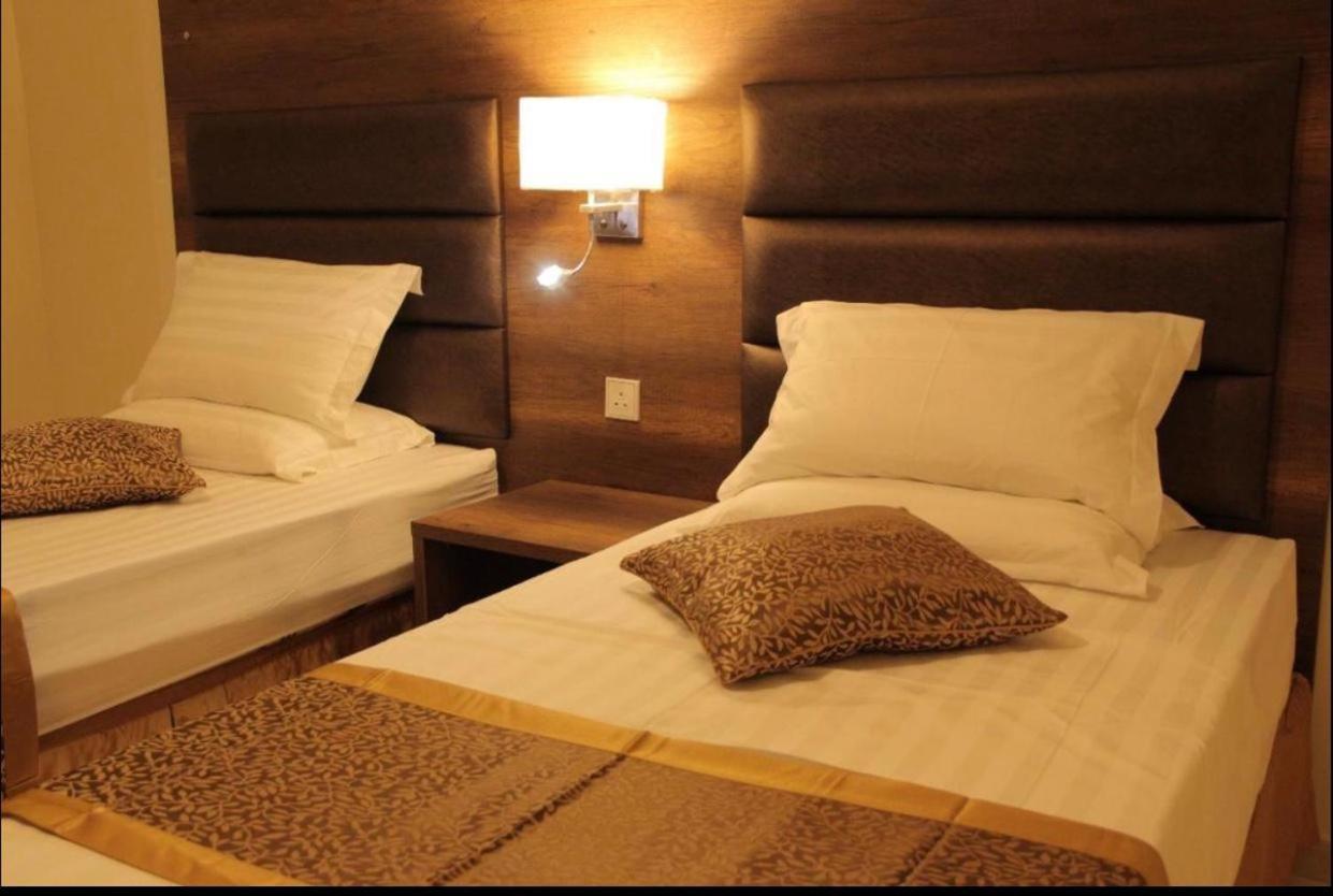 قصر رهوان للوحدات الفندقية - Rahwan Palace Hotel Units Baljurashi Luaran gambar